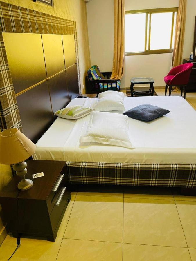 Class Hotel Brazzaville Luaran gambar