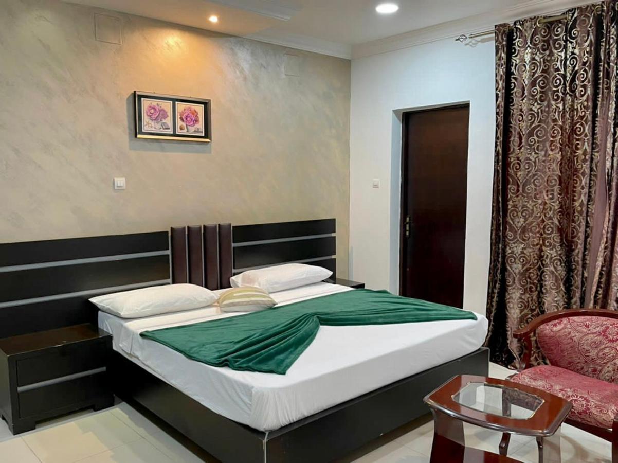 Class Hotel Brazzaville Luaran gambar