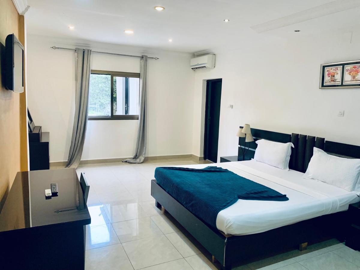 Class Hotel Brazzaville Luaran gambar
