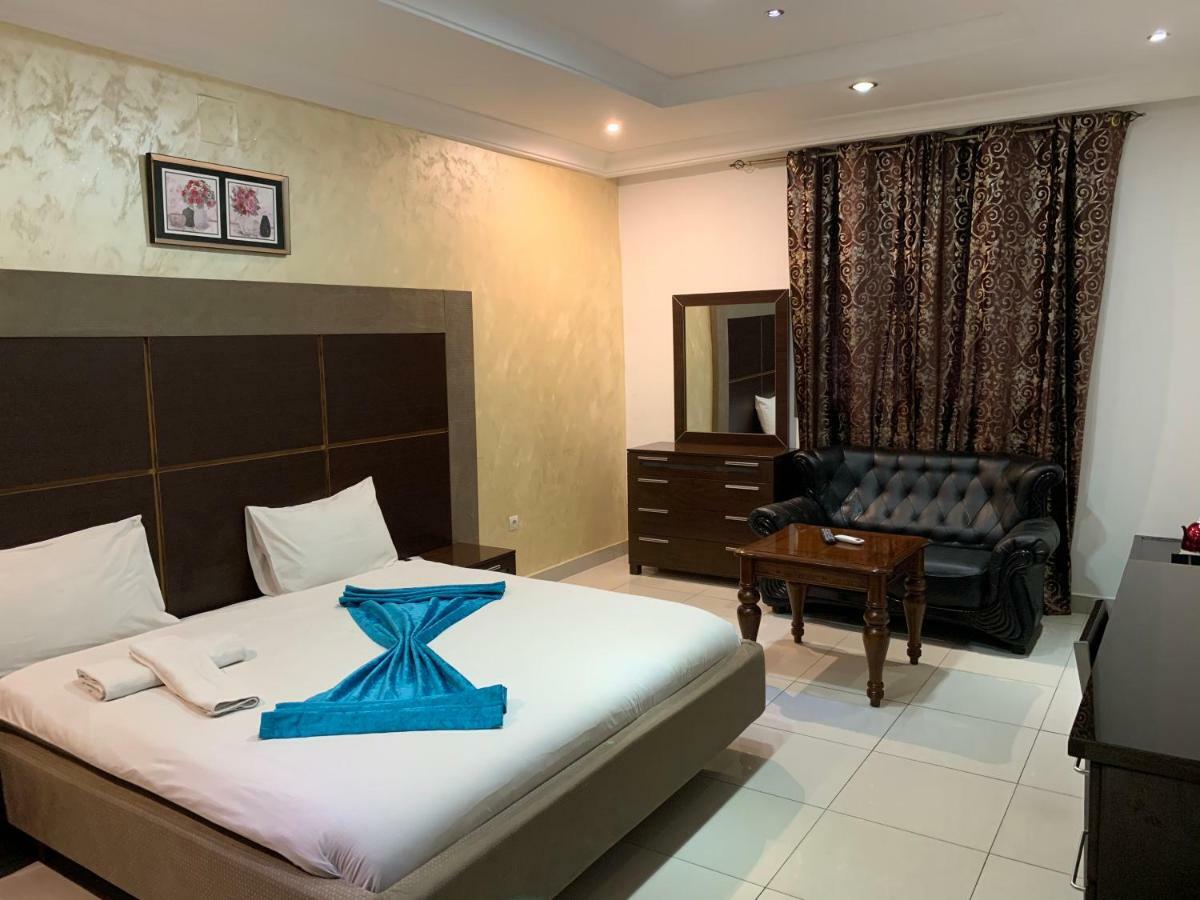 Class Hotel Brazzaville Luaran gambar