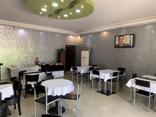 Class Hotel Brazzaville Luaran gambar